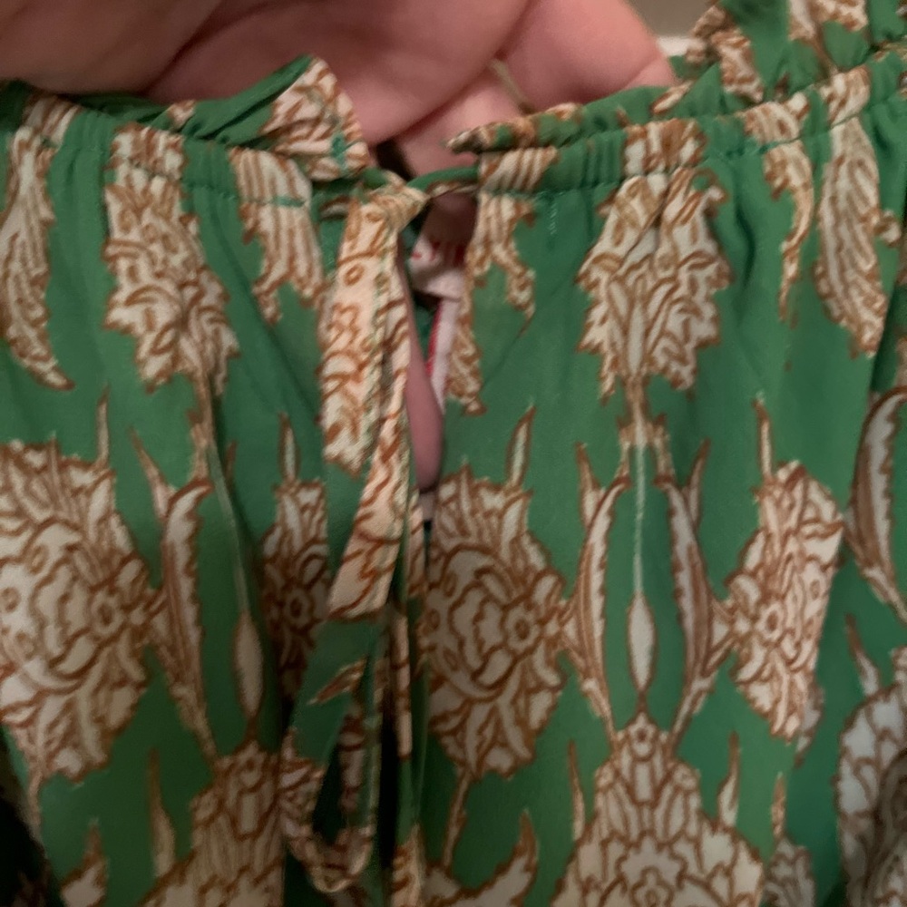 Green Patterned Women's Top - Picture 2 of 7
